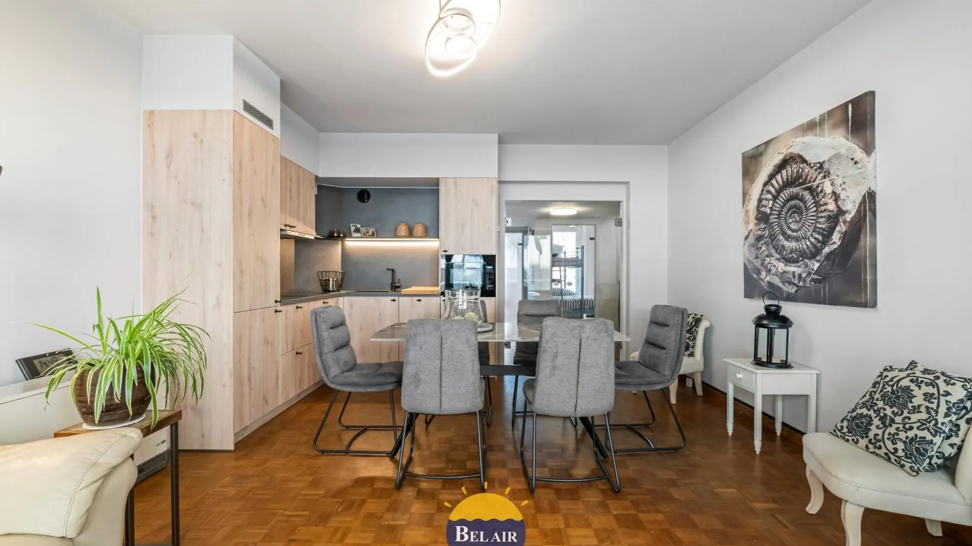Modern 2-Bedroom Apartment Near Beach & Center T138 오스텐드 0*,